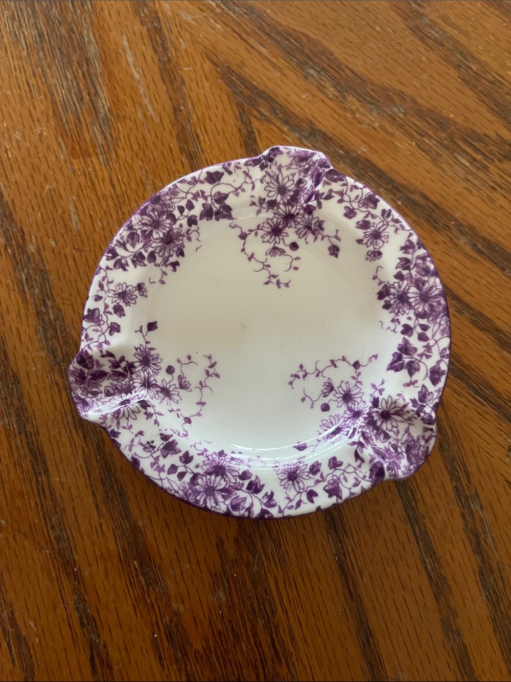 Shelley dainty mauve bone china ashtray/pin dish